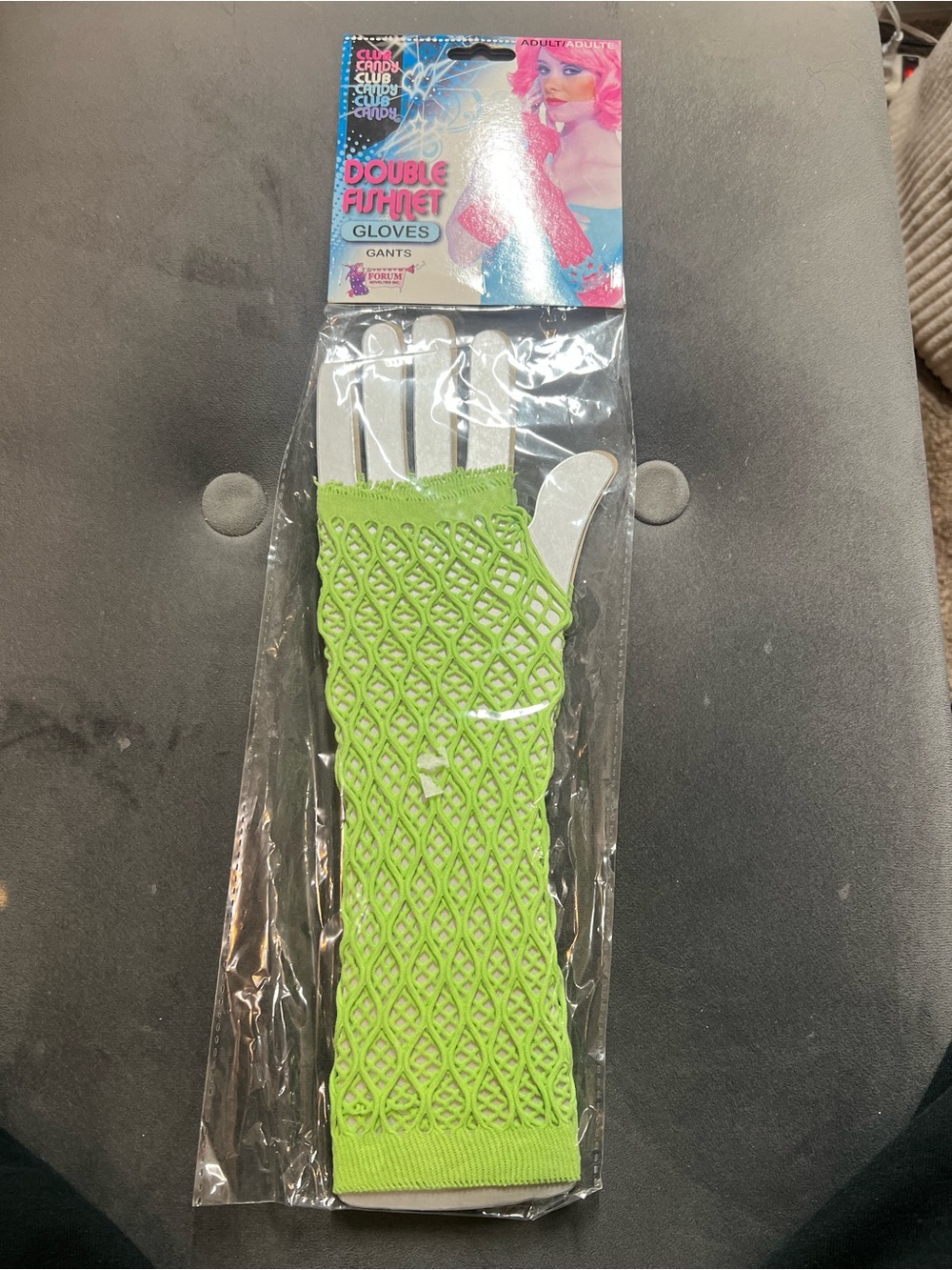 Gloves/Fishnet Arm Warmers